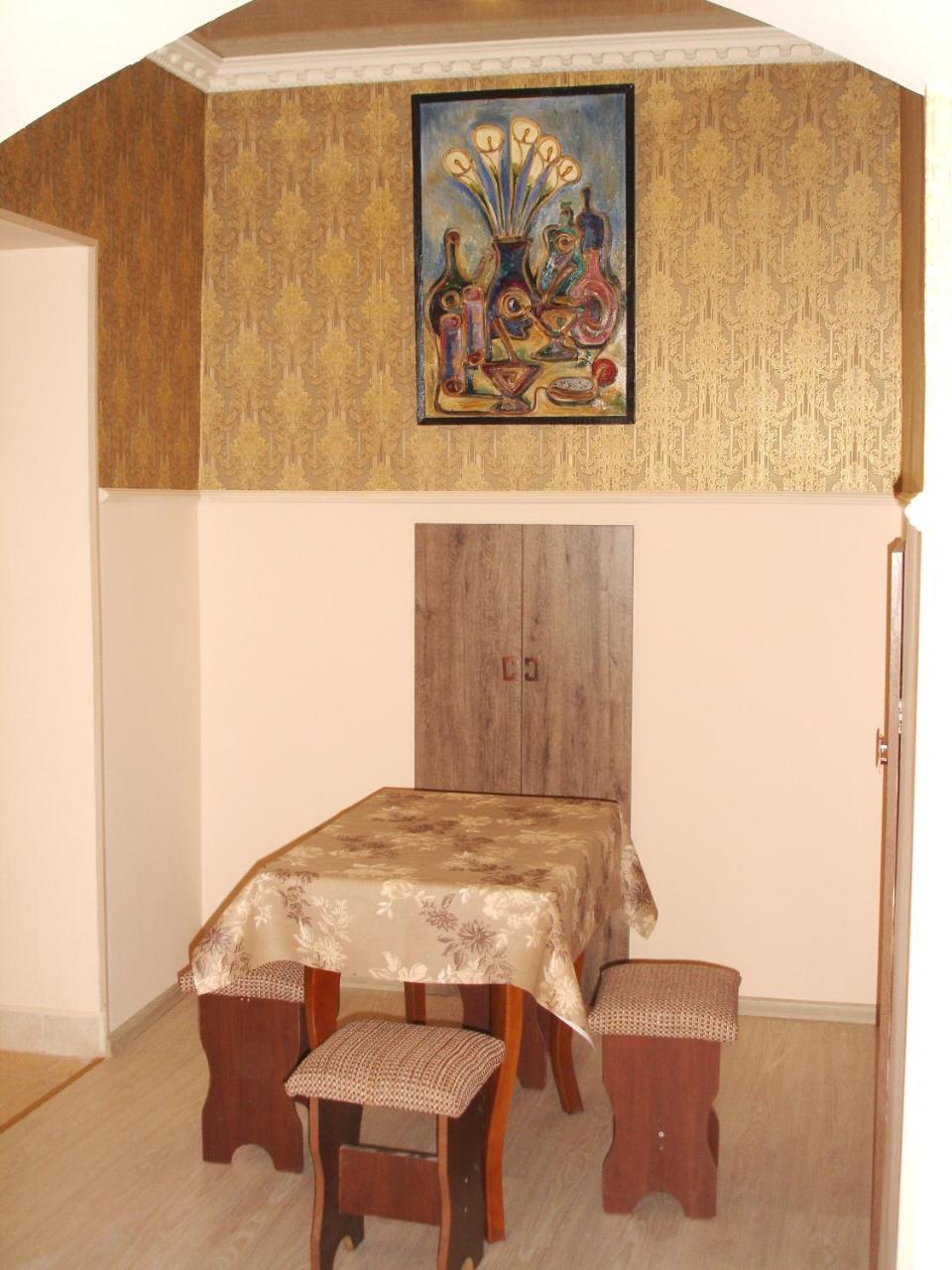 Apartment In Old City Баку Экстерьер фото